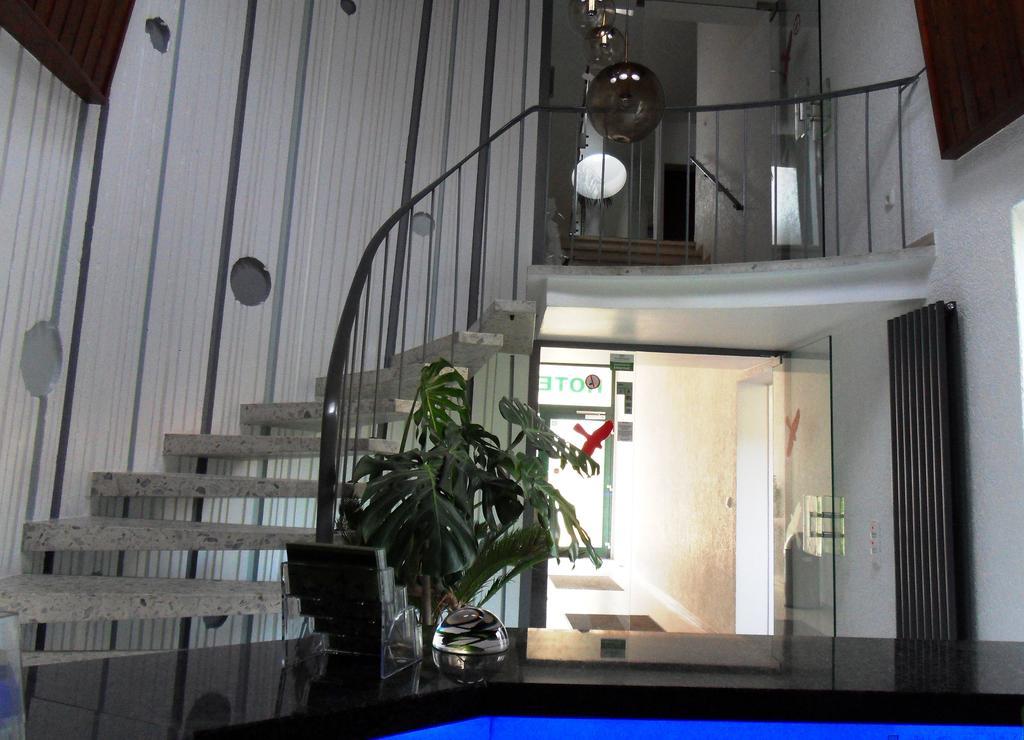 Hotel Linnert Weiterstadt Eksteriør bilde