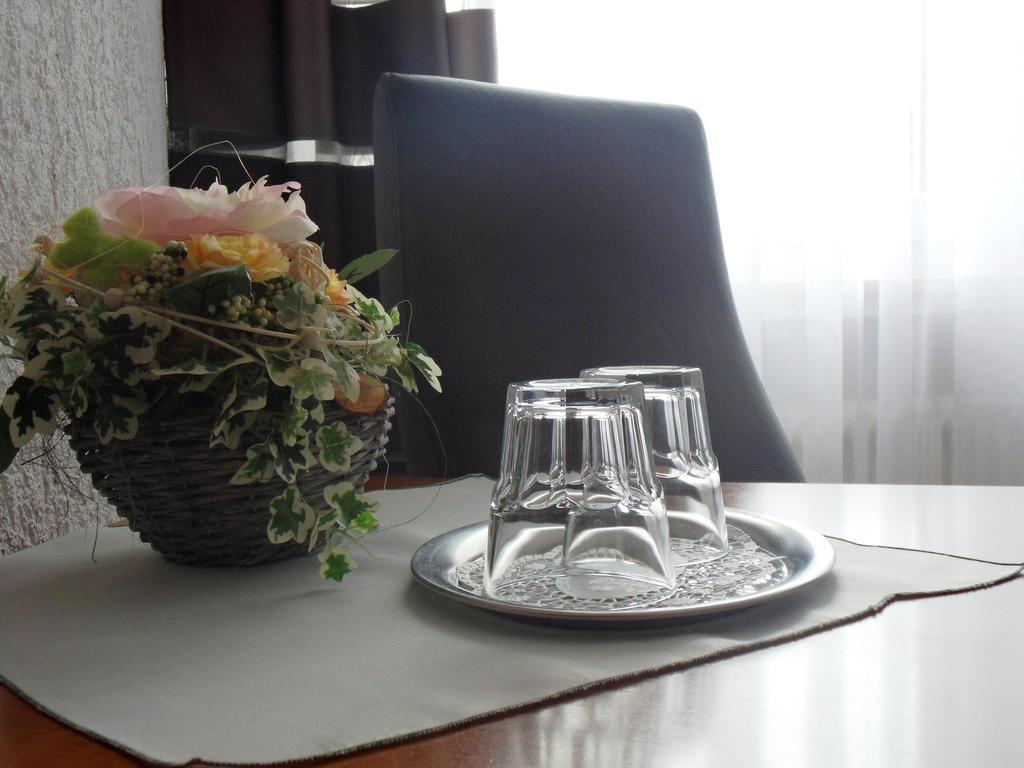 Hotel Linnert Weiterstadt Eksteriør bilde
