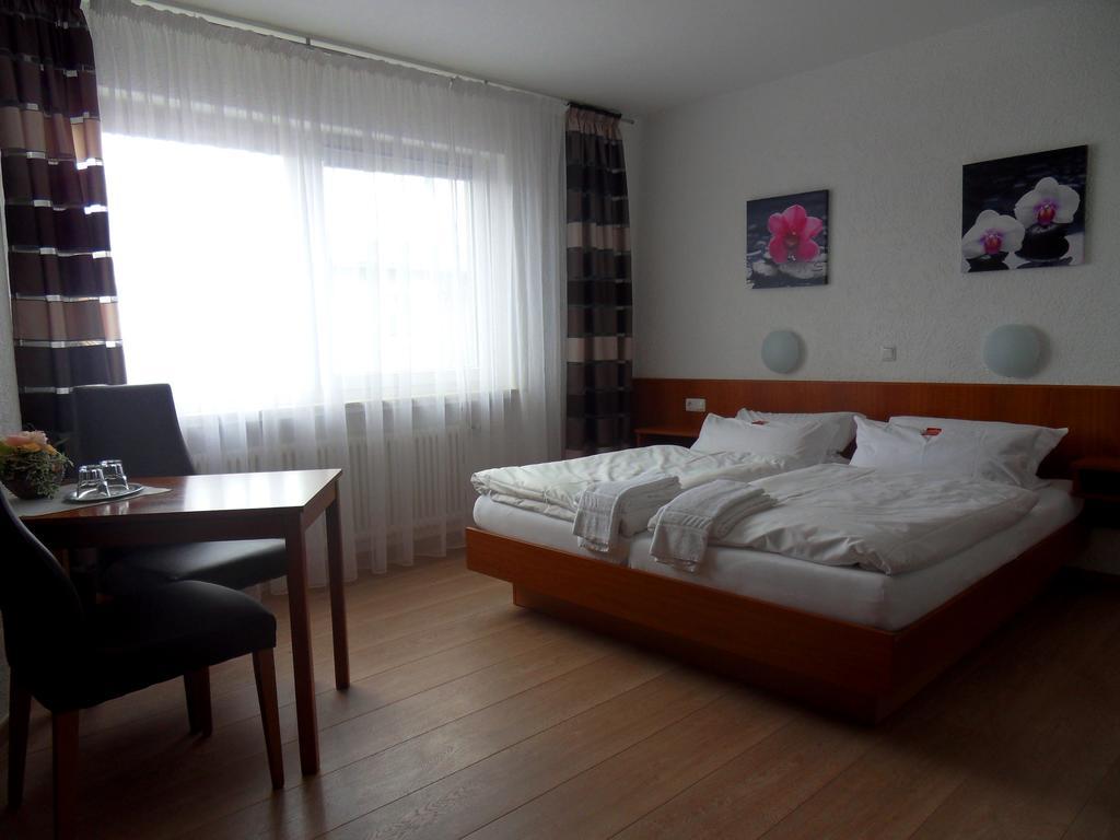 Hotel Linnert Weiterstadt Rom bilde